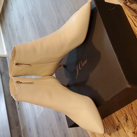 ⭐️BRAND NEW: J.CREW Kitten-Heeled Ankle Boots in Ivory Leather⭐️ - Picture 10 of 12